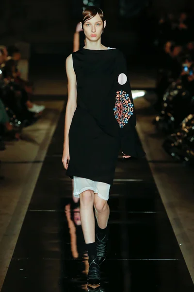 Look 44